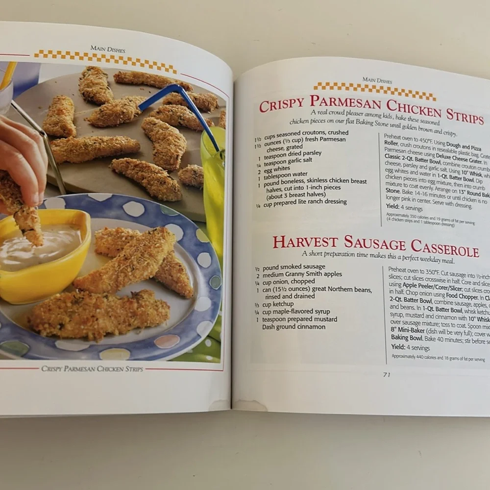 The Pampered Chef Doris Christopher's Stoneware Sensations Paperback Cookbook